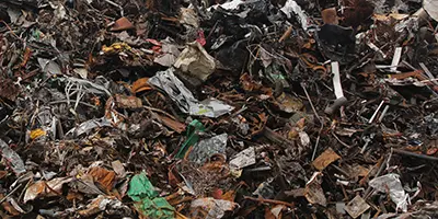 Optimieren Sie Ihren Recyclingprozess mit unseren zuverlässigen und effizienten Messern und tragen Sie zur nachhaltigen Nutzung von Metallressourcen bei.